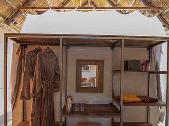 Deka Camp: Regal Deka Camp: Regal