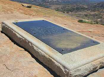 Matobo Hills Lodge: Grab von Leander Starr Matobo Hills Lodge: Grab von Leander Starr