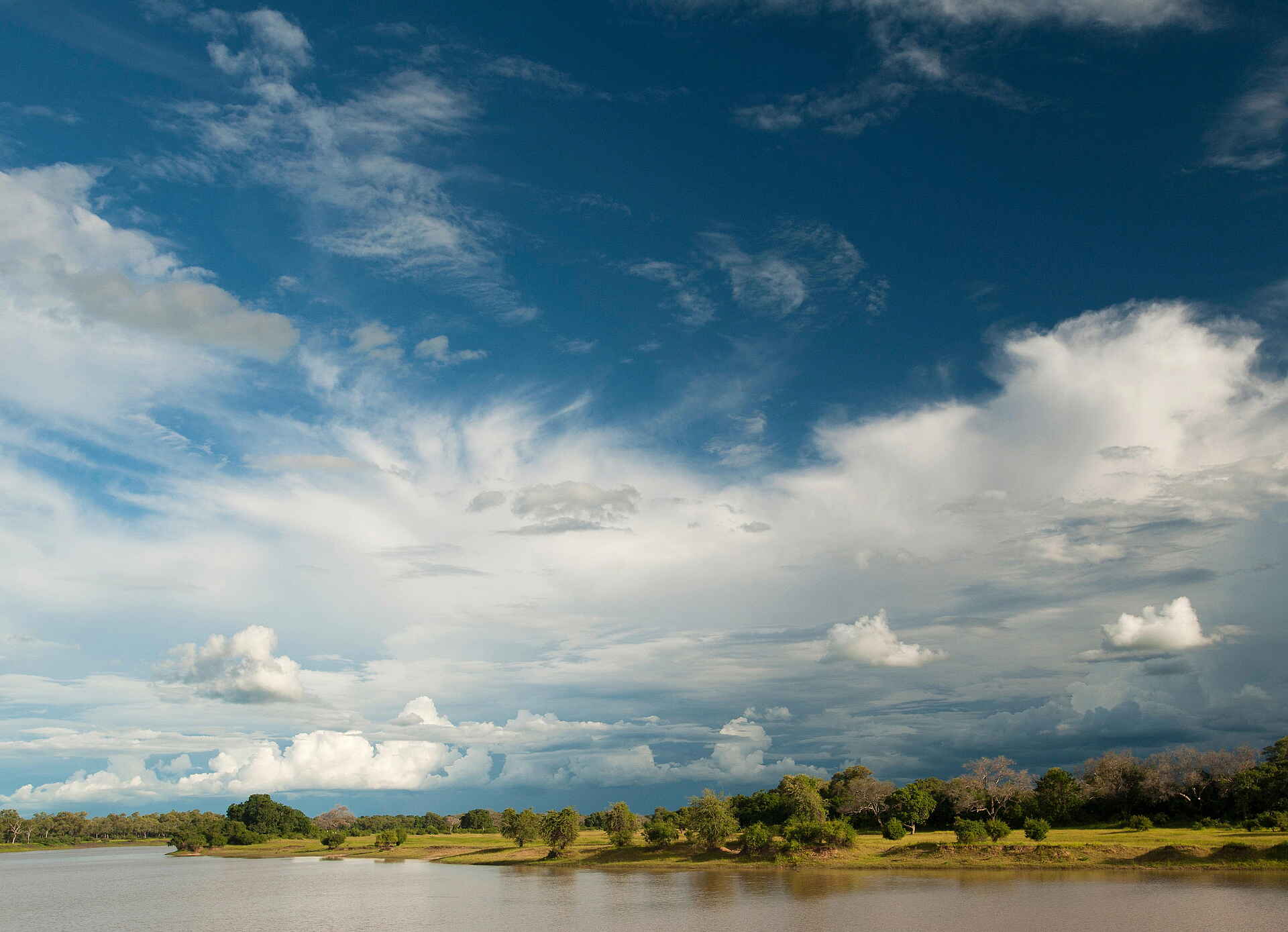 Time + Tide Luwi: Blick über den Luangwa