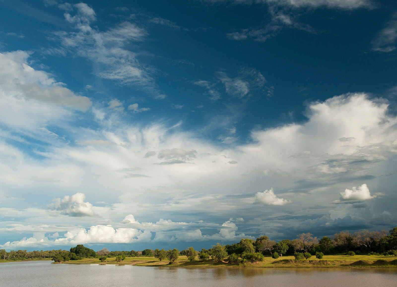 Time + Tide Luwi: Blick über den Luangwa Time + Tide Luwi: Blick über den Luangwa