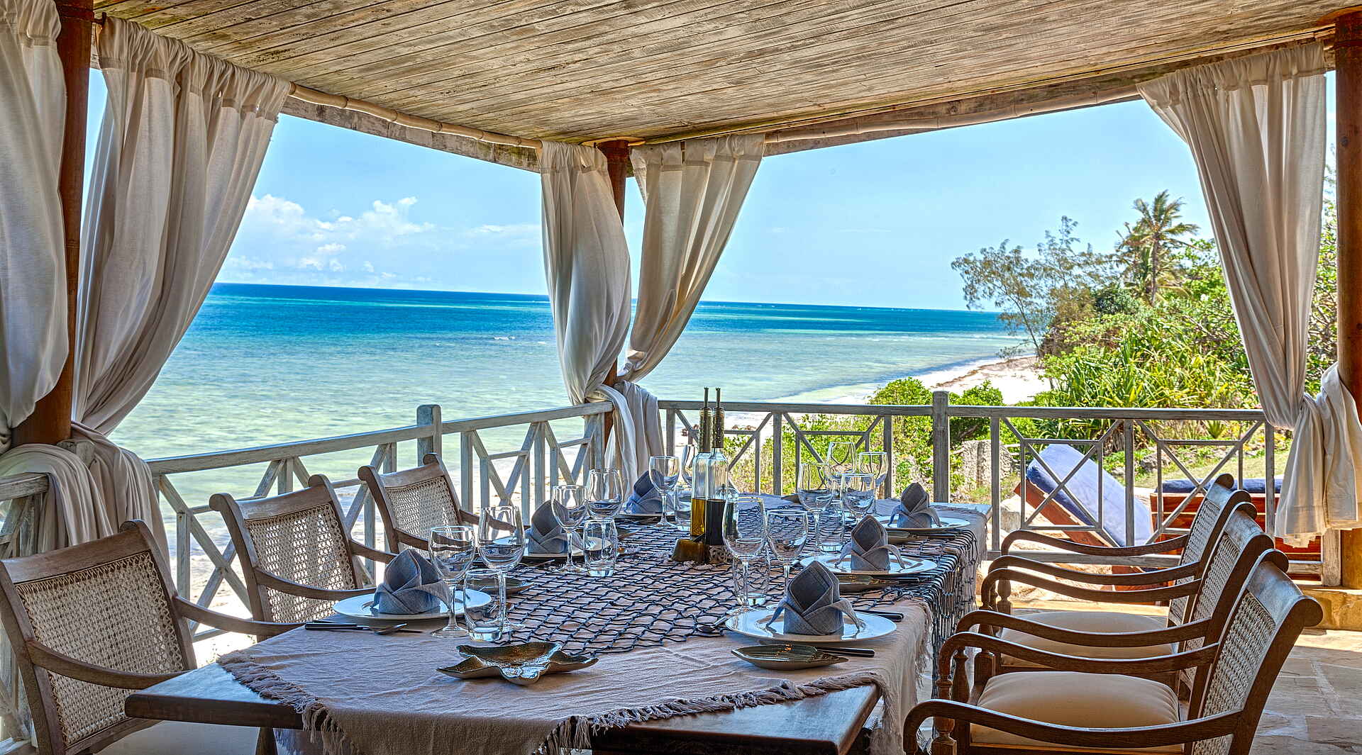 Alfajiri Villas: Speisesaal der Cliff Villa alfajiri beach villa, alfajiri cliff villa, alfajiri garden villa, alfajiri villas, alfajiri villas bilder, cliff villa, speisesaal, unterkunft