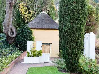 Grande Roche Hotel: Blick auf die Wedding Chapel