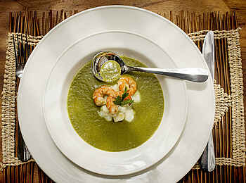 Katambuga House: Es ist angerichtet Katambuga House: Es ist angerichtet