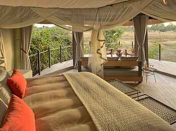 Lion Camp: Doppelbett mit Blick