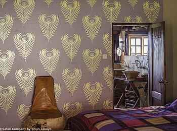 Hatari Lodge: Violettes Zimmer