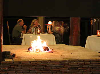 Hoodia Desert Lodge: Offenes Feuer