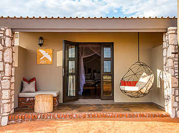 Kalahari Anib Lodge: Terrasse