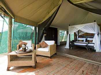 Lake Masek Tented Camp: Blick in das Gästezelt