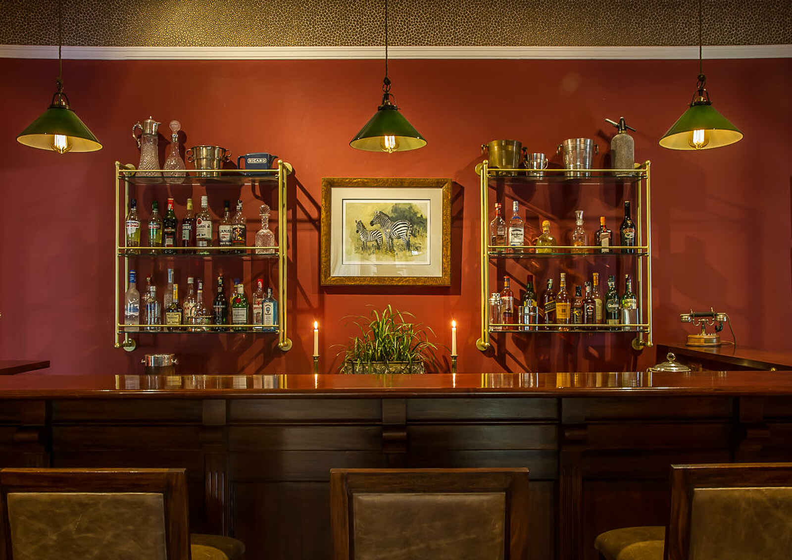 Legendary Lodge: Bar Legendary Lodge: Bar