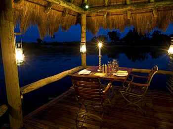 Little Mombo Camp: Dinner for two Little Mombo Camp: Dinner for two