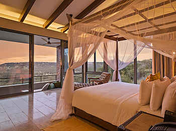 Melia Serengeti Lodge: Schlafzimmer der Suite Melia Serengeti Lodge: Schlafzimmer der Suite