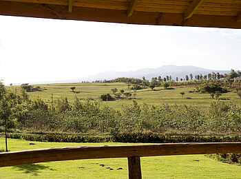Ngorongoro Farmhouse: Terrassenausblick Ngorongoro Farmhouse: Terrassenausblick