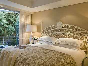 The Twelve Apostles Hotel: Classic Room Bett The Twelve Apostles Hotel: Classic Room Bett