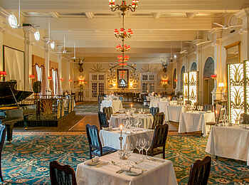 Victoria Falls Hotel: Dinner im Livingstone Room