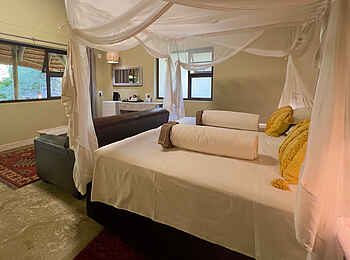 Shametu River Lodge: Doppelbett