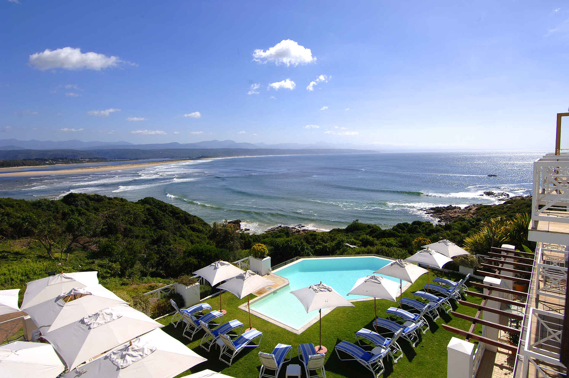 garden route, gardenroute, plettenberg bay, relais & chateaux, südafrika, the plettenberg, westkap, direkter meerblick, liegestühle, swimmingpool, afrikarma, afrikarma safaris, afrikarma safaris - wildnis. hautnah., afrikarma.de