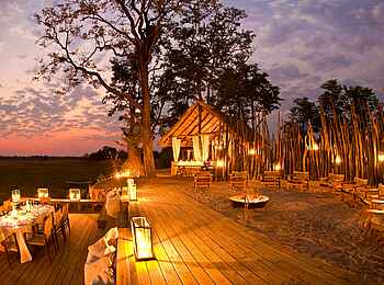 Zungulila Bushcamp: Abend im Camp Zungulila Bushcamp: Abend im Camp