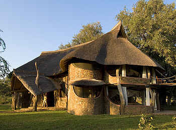 Luangwa Safari House: Blick zum Eingang Luangwa Safari House: Blick zum Eingang