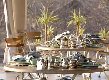 Mushara Outpost: Frühstückstische