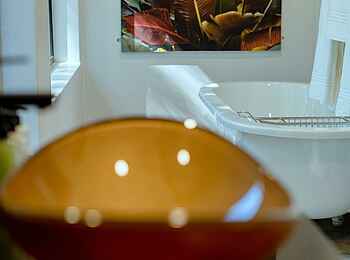 Nkosi Guest Lodge: Honeymoon Suite Bad