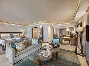 Royal Palm Beachcomber Luxury: Ocean Suite 