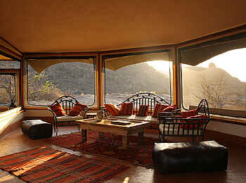 Saruni Samburu: Lounge im Hauptgebäude