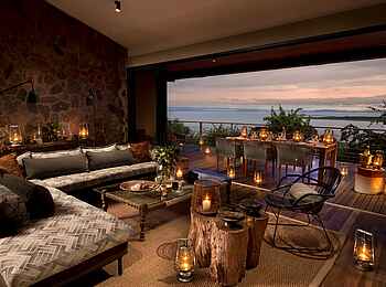 Bumi Hills Safari Lodge: Baobab Suite - Lounge Bumi Hills Safari Lodge: Baobab Suite - Lounge