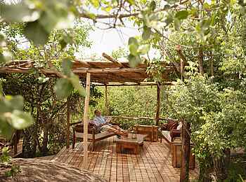 Kusini Serengeti Camp: Terrasse im Grünen