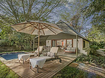 Savanna Lodge: Die Executive Suite im hohen Busch Savanna Lodge: Die Executive Suite im hohen Busch