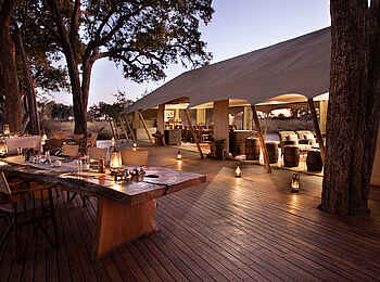 Duba Explorers Camp: Abendessen auf der Terrasse