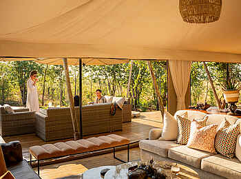Fothergill Island Luxury Camp: Island Suite Lounge