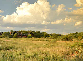 Mateya Safari Lodge: Blick auf die Lodge