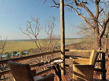 Muchenje Safari Lodge: Blick zur Flussebene