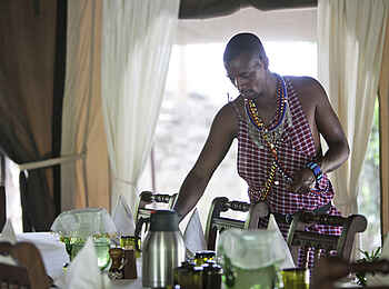 Ngare Serian Camp: Vorbereitung für das Abendessen