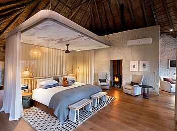 The Motse Tswalu: Zeltinneres The Motse Tswalu: Zeltinneres