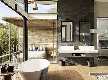 Sanctuary Olonana: Badezimmer der Geoffrey Kent Suite Sanctuary Olonana: Badezimmer der Geoffrey Kent Suite