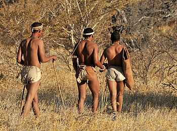 Dinaka Lodge: Kalahari-Bushmen