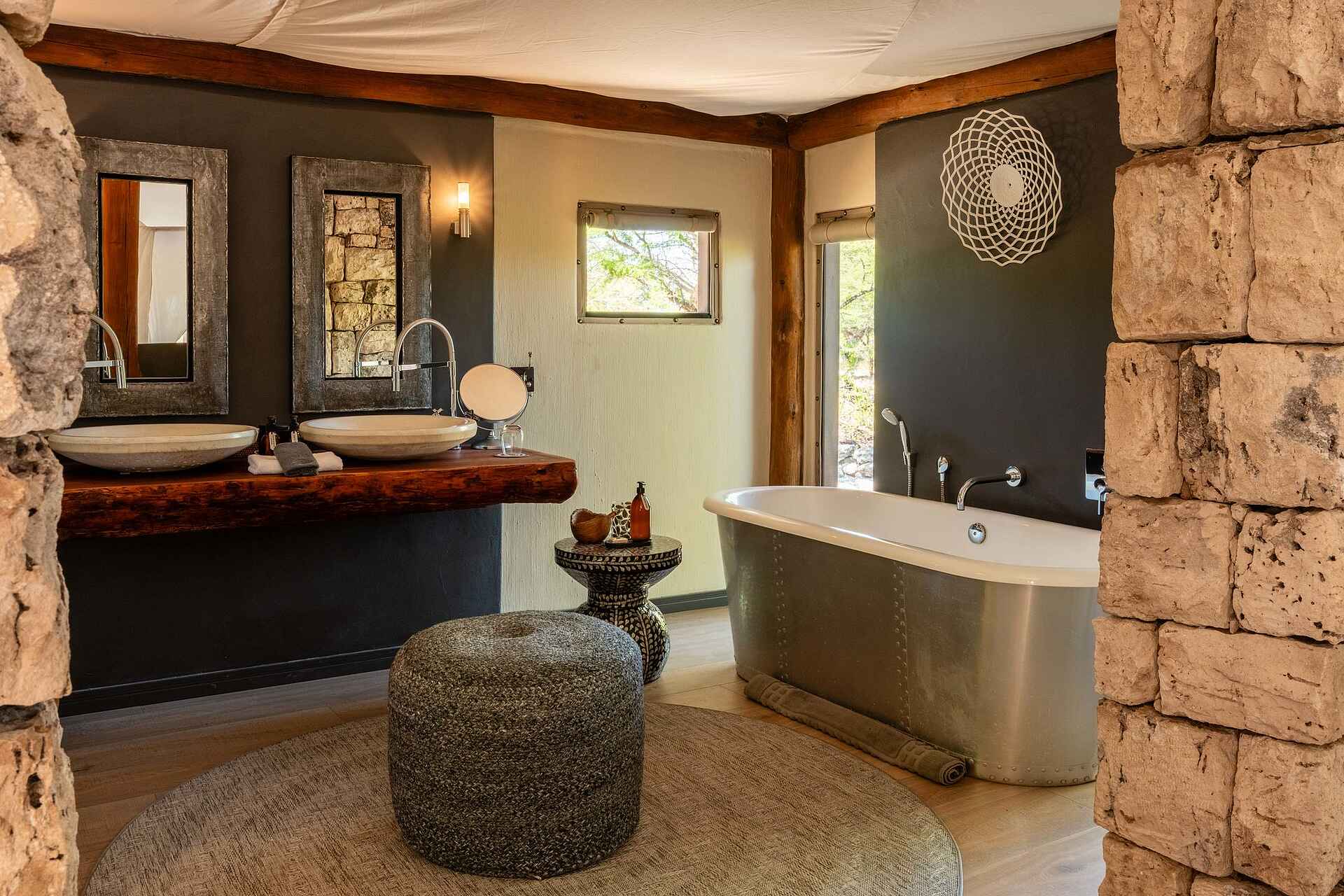 Onguma Tented Camp: Badezimmer