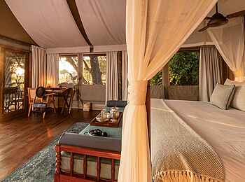 Shinde Lodge: Geräumiges und lichtdurchflutetes Zelt Shinde Lodge: Geräumiges und lichtdurchflutetes Zelt