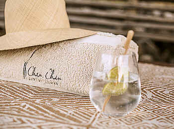 Chem Chem Lodge: Drink am Pool Chem Chem Lodge: Drink am Pool