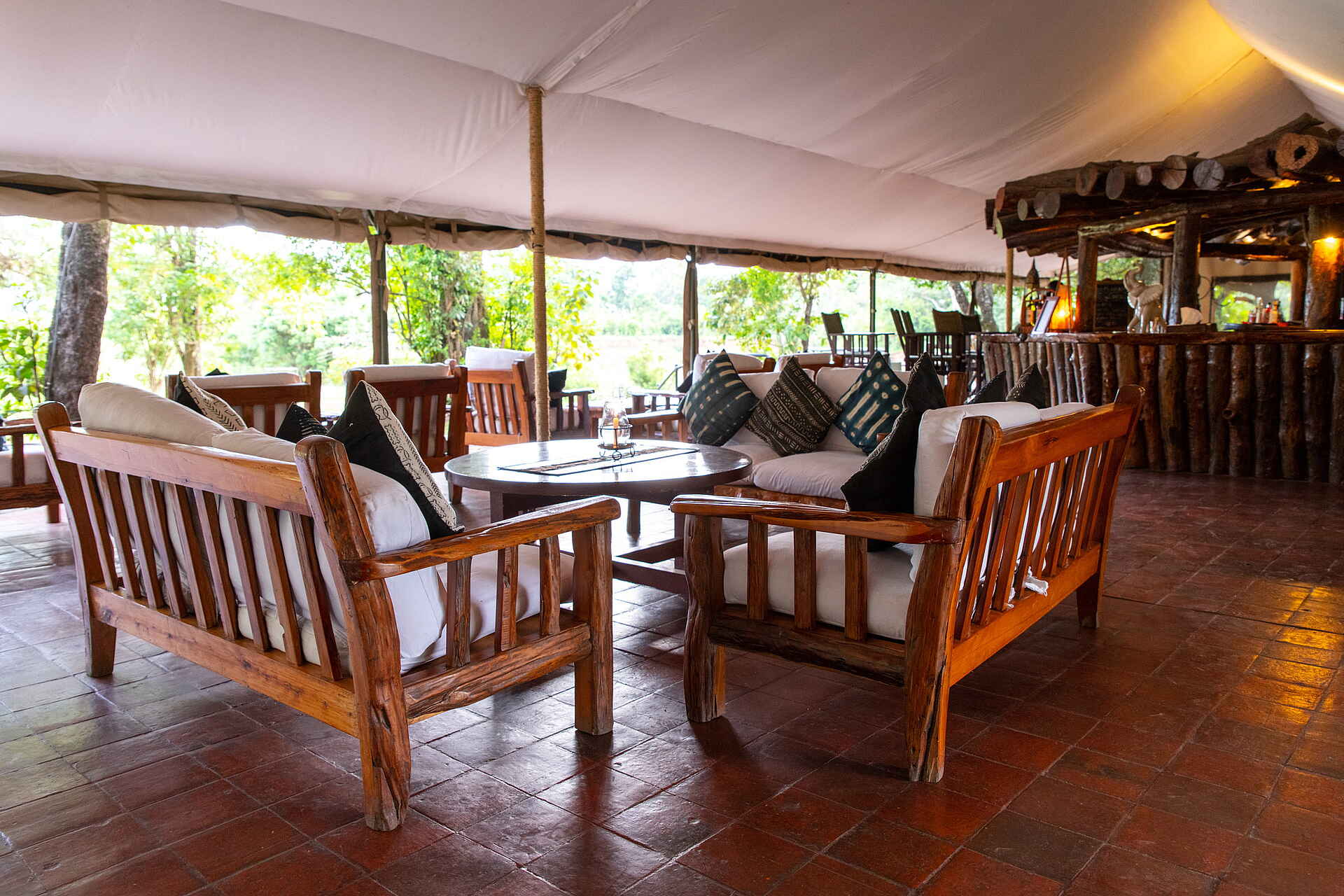 Governor´s Camp: Lounge