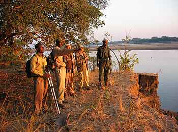 Island Bush Camp: Walking Safari Island Bush Camp: Walking Safari