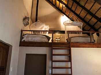 Onguma Bush Camp: Betten in der Familienloft
