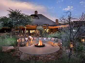 Tswalu Tarkuni Homestead: An der Feuerstelle Tswalu Tarkuni Homestead: An der Feuerstelle