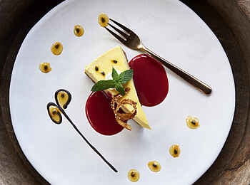 Legendary Mwiba Lodge: Passionsfruchtkäsekuchen Legendary Mwiba Lodge: Passionsfruchtkäsekuchen