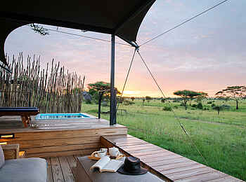 Lemala Nanyukie Lodge: Veranda mit Pool Lemala Nanyukie Lodge: Veranda mit Pool