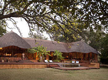 Luangwa River Camp: Hauptbereich Luangwa River Camp: Hauptbereich