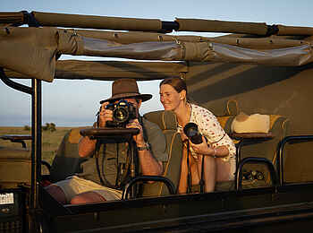 Serian The Original Camp: Photografic Vehicle