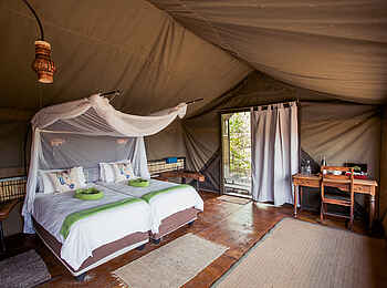 Jackalberry Tented Camp: Gästezelt mit Doppelbett