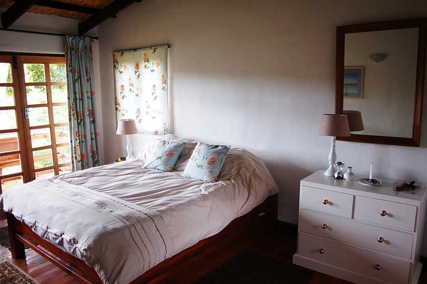 Luwawa Forest Lodge: Schlafzimmer in einem der Chalets Luwawa Forest Lodge: Schlafzimmer in einem der Chalets